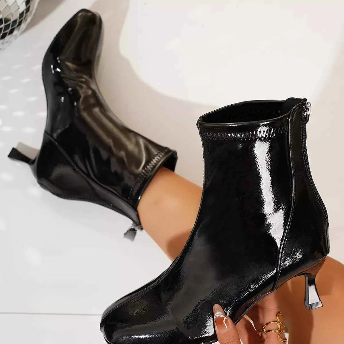 Round Toe Kitten Heels Boots