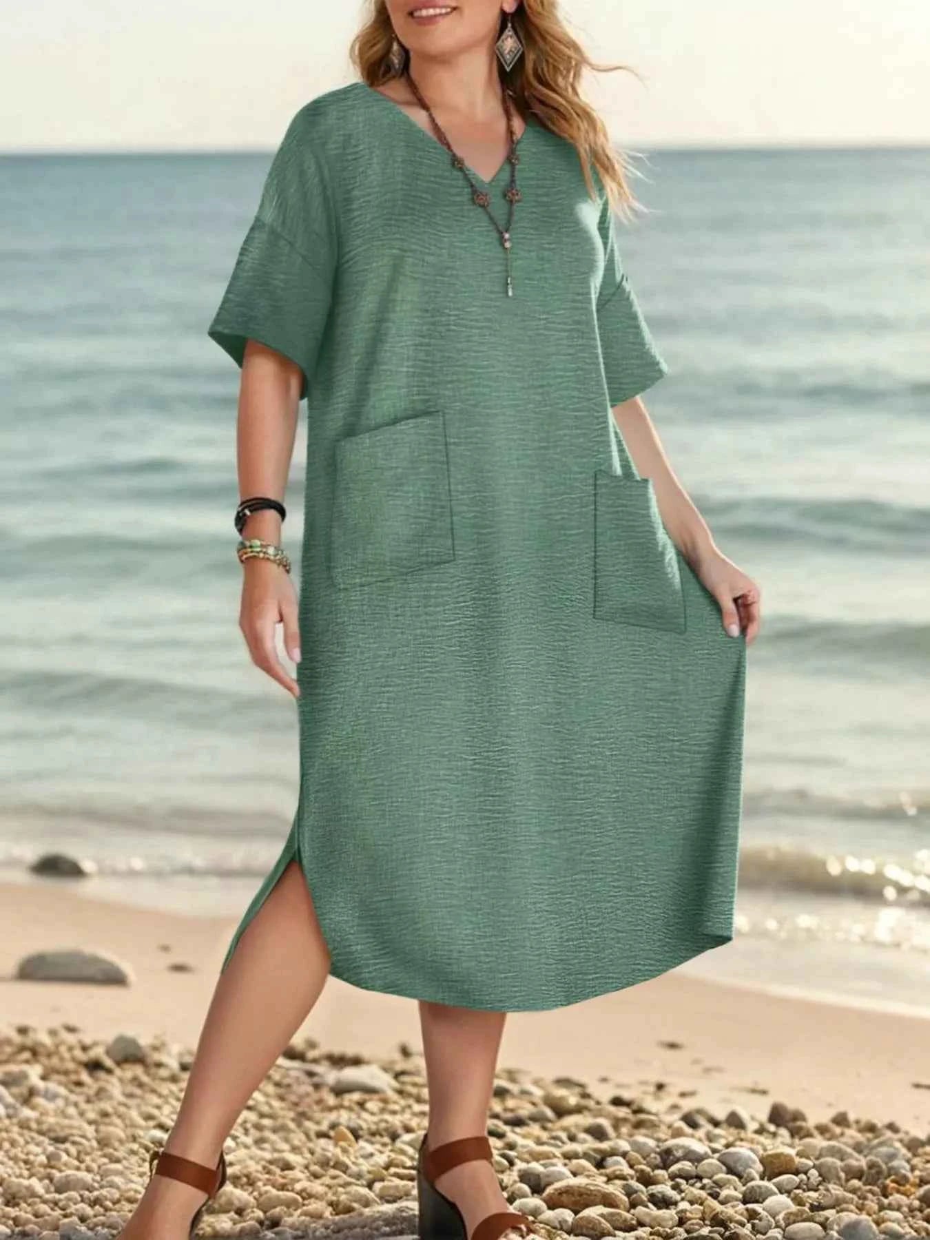 Plus Size V-Neck Half Sleeve Dress