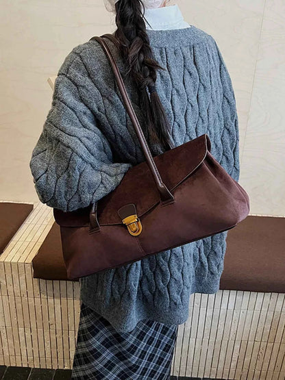 Vintage Buckle Closure Shoulder Bag