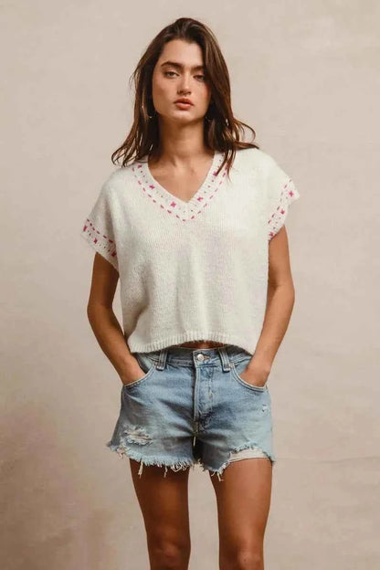 BiBi Knit Solid Contrast Stitch Detail Short Sleeves Sweater