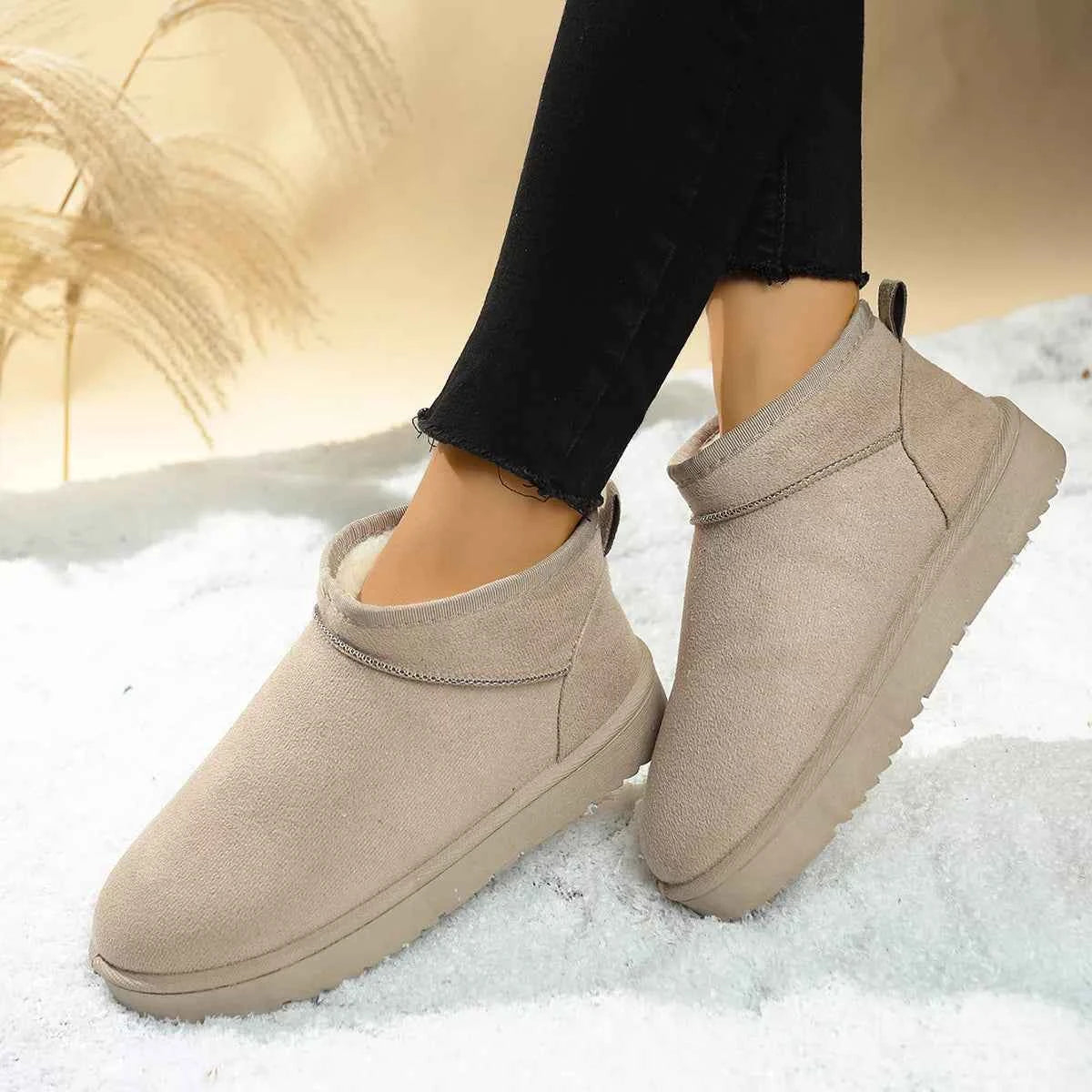 Round Toe Platform Boots