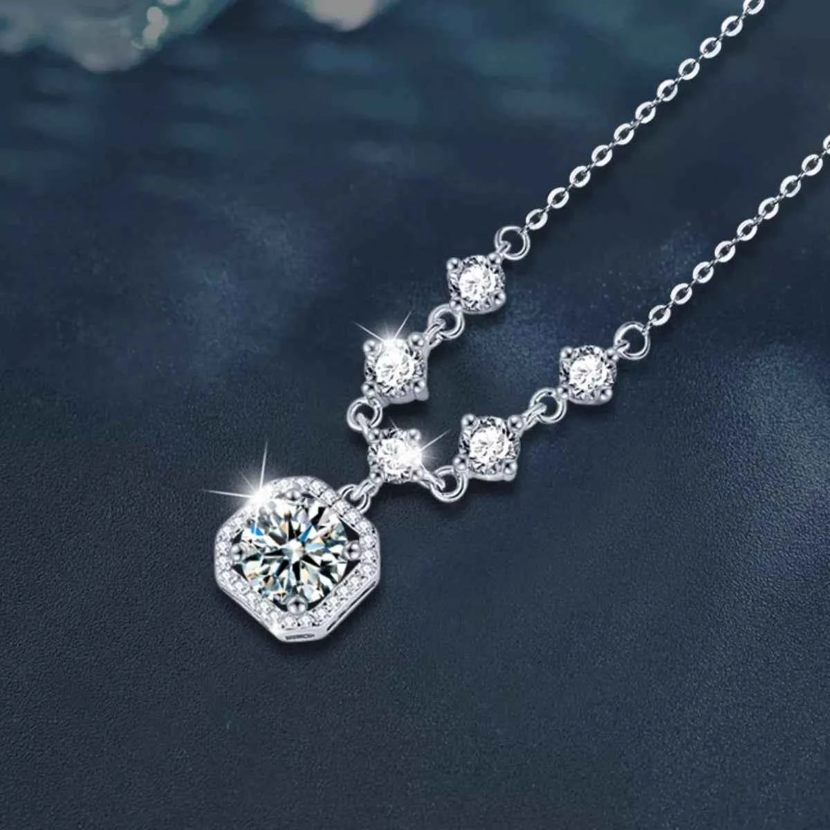 2 Carat Moissanite 925 Sterling Silver Pendant Necklace