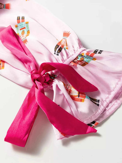 Nutcracker Print Contrast Trim Top and Shorts Pajama Set