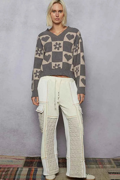 POL V-Neck Heart Pattern Checkered Sweater