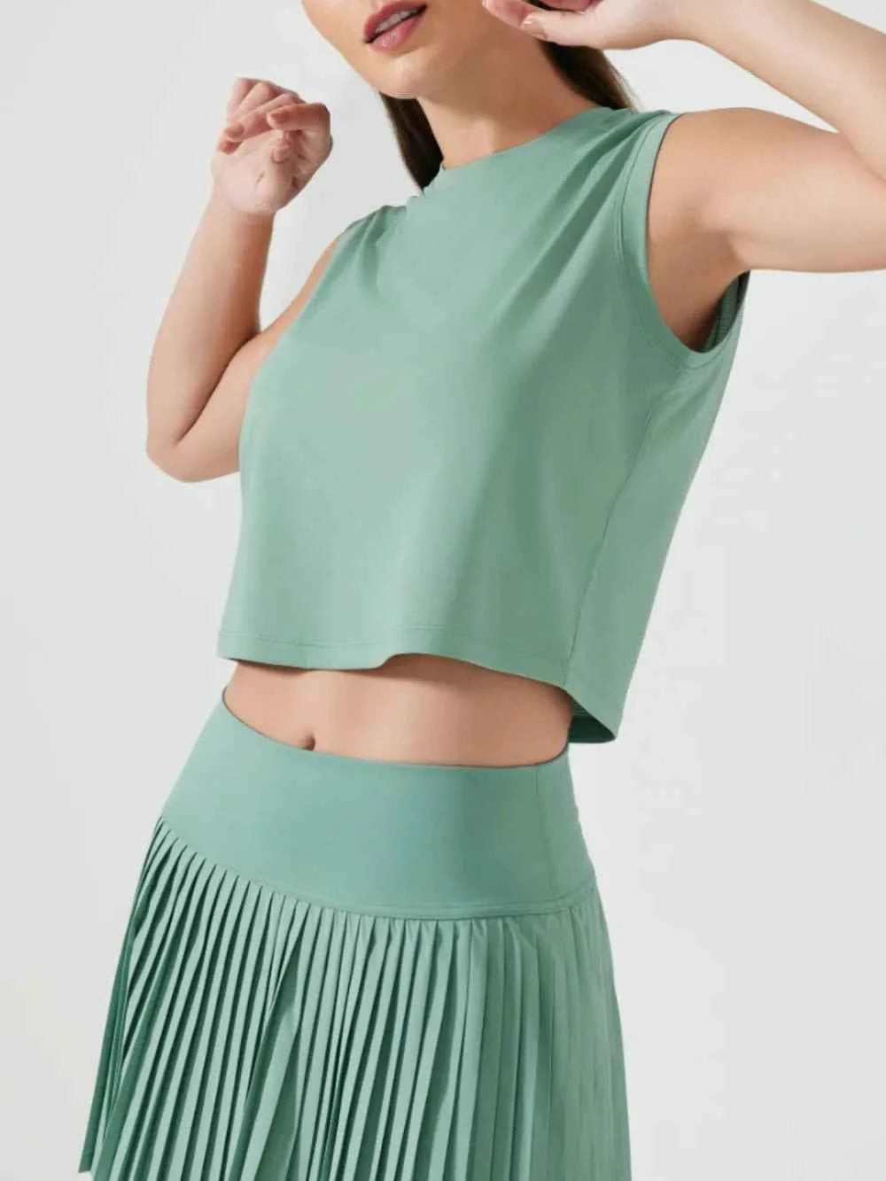 Millennia Round Neck Cropped Active Tank