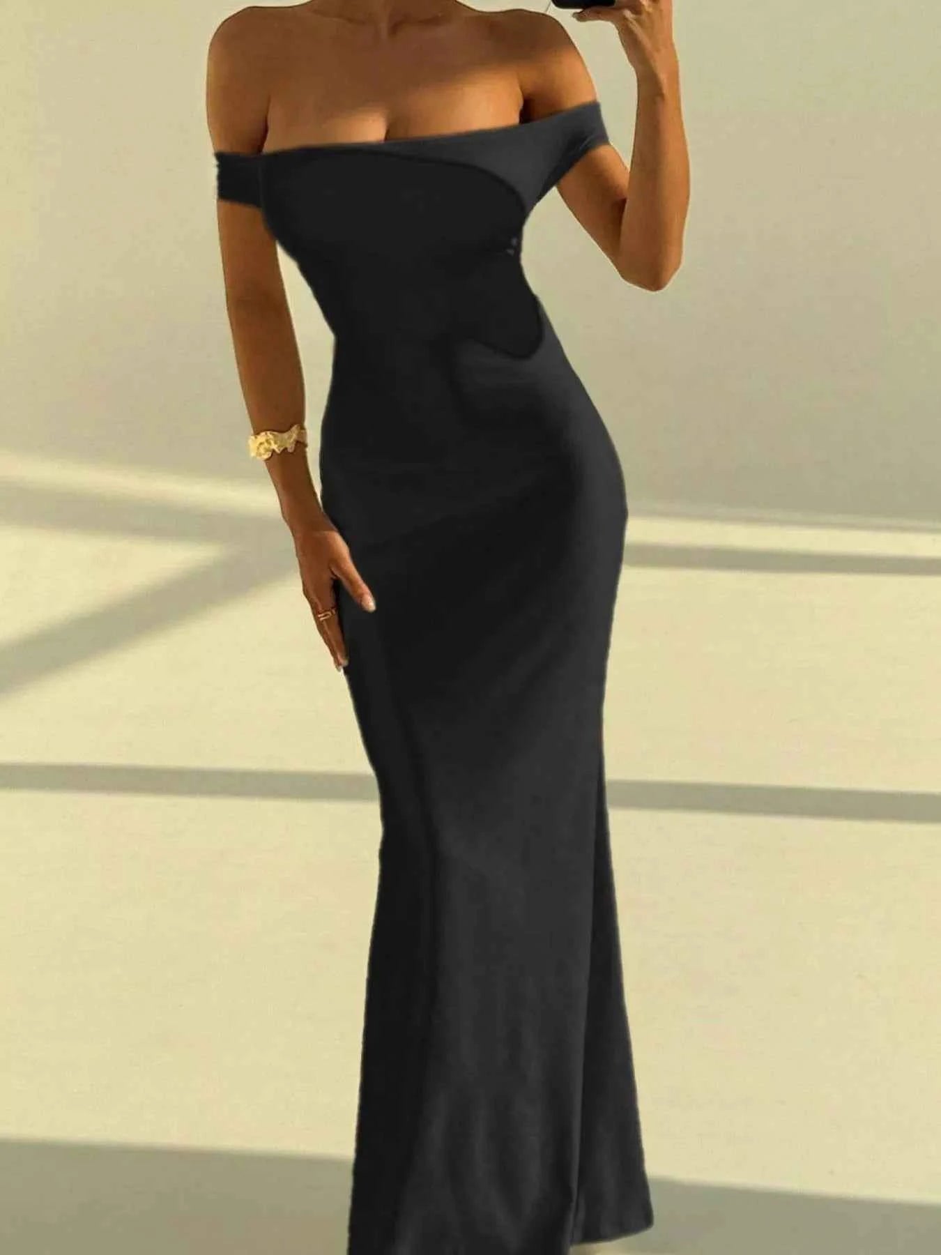 Backless Off-Shoulder Bodycon Mermaid Maxi Dress