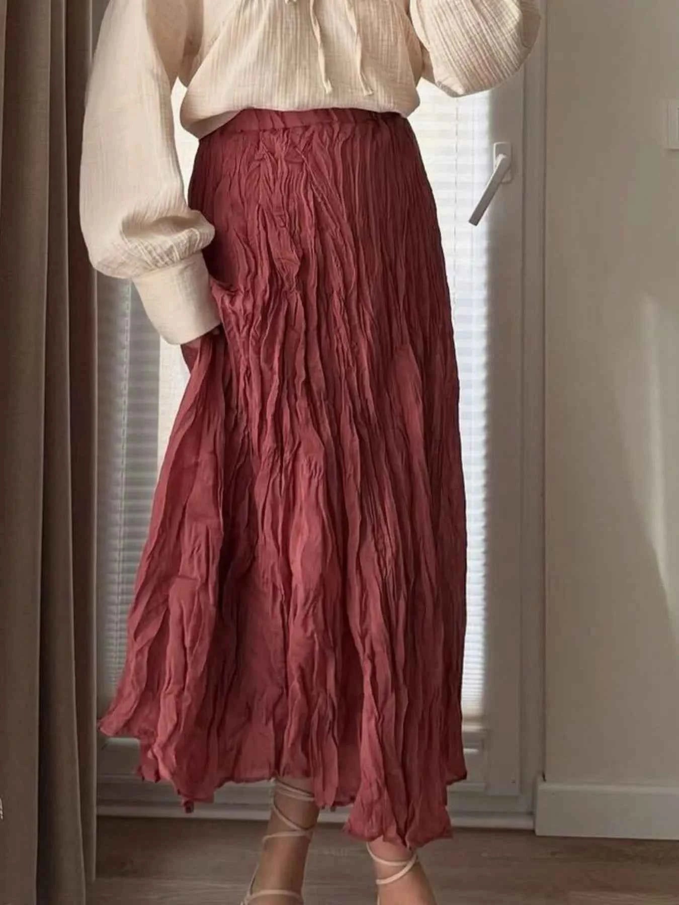 Ruched Elastic Waist Skirt