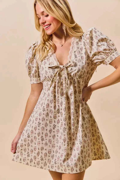 SO ME Floral Print Lace Trim Short Sleeves Mini Dress