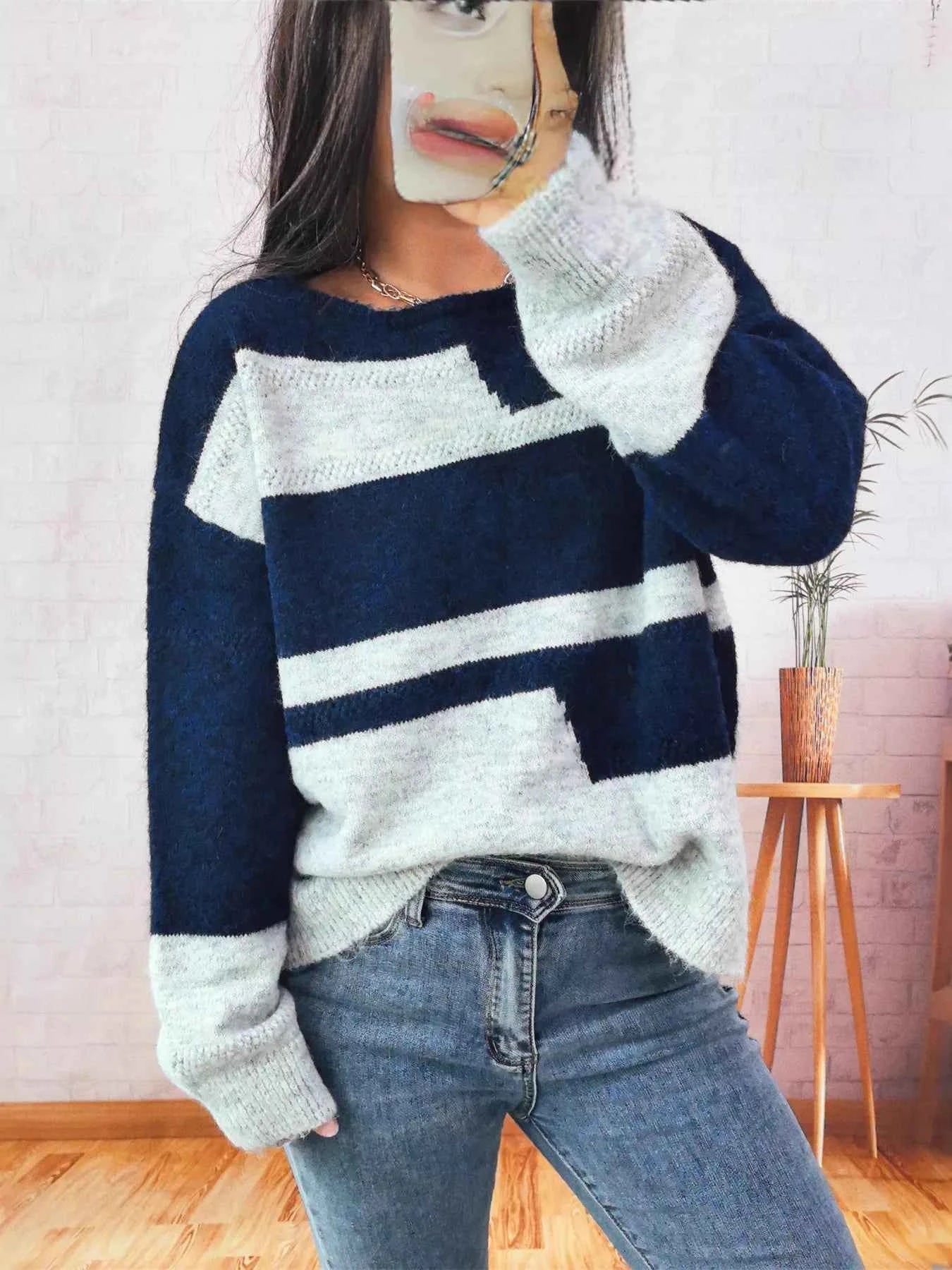 Color Block Round Neck Sweater