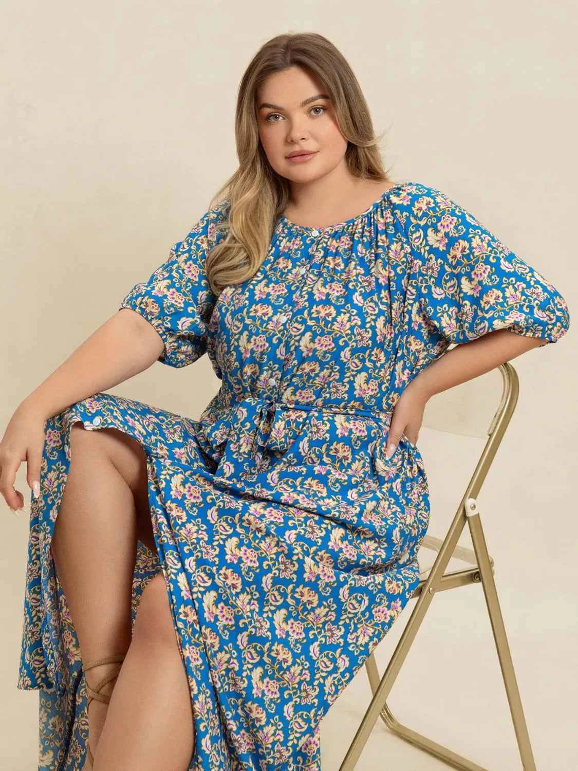 Plus Size Floral Print Maxi Dress with Side Slit