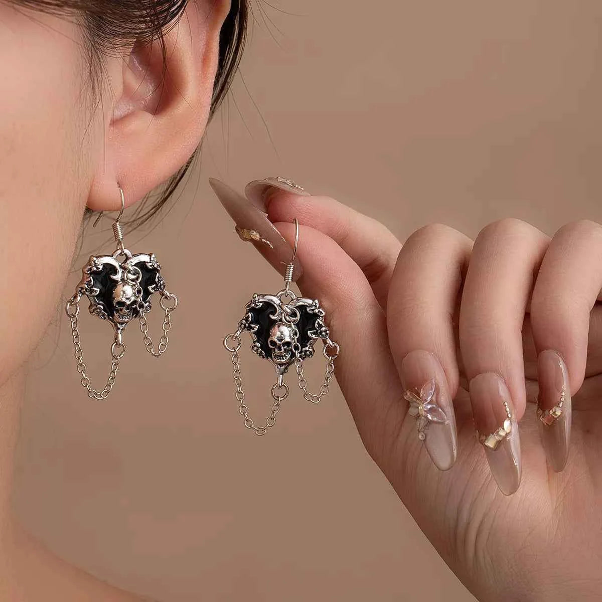 Halloween Alloy Heart Skull Earrings with Chain Detail
