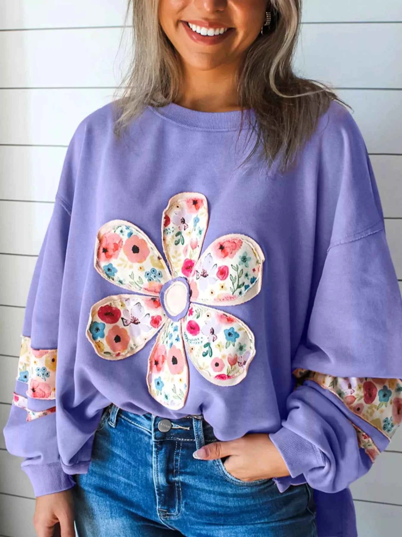 Plus Size Floral Applique Drop Shoulder Sweatshirt
