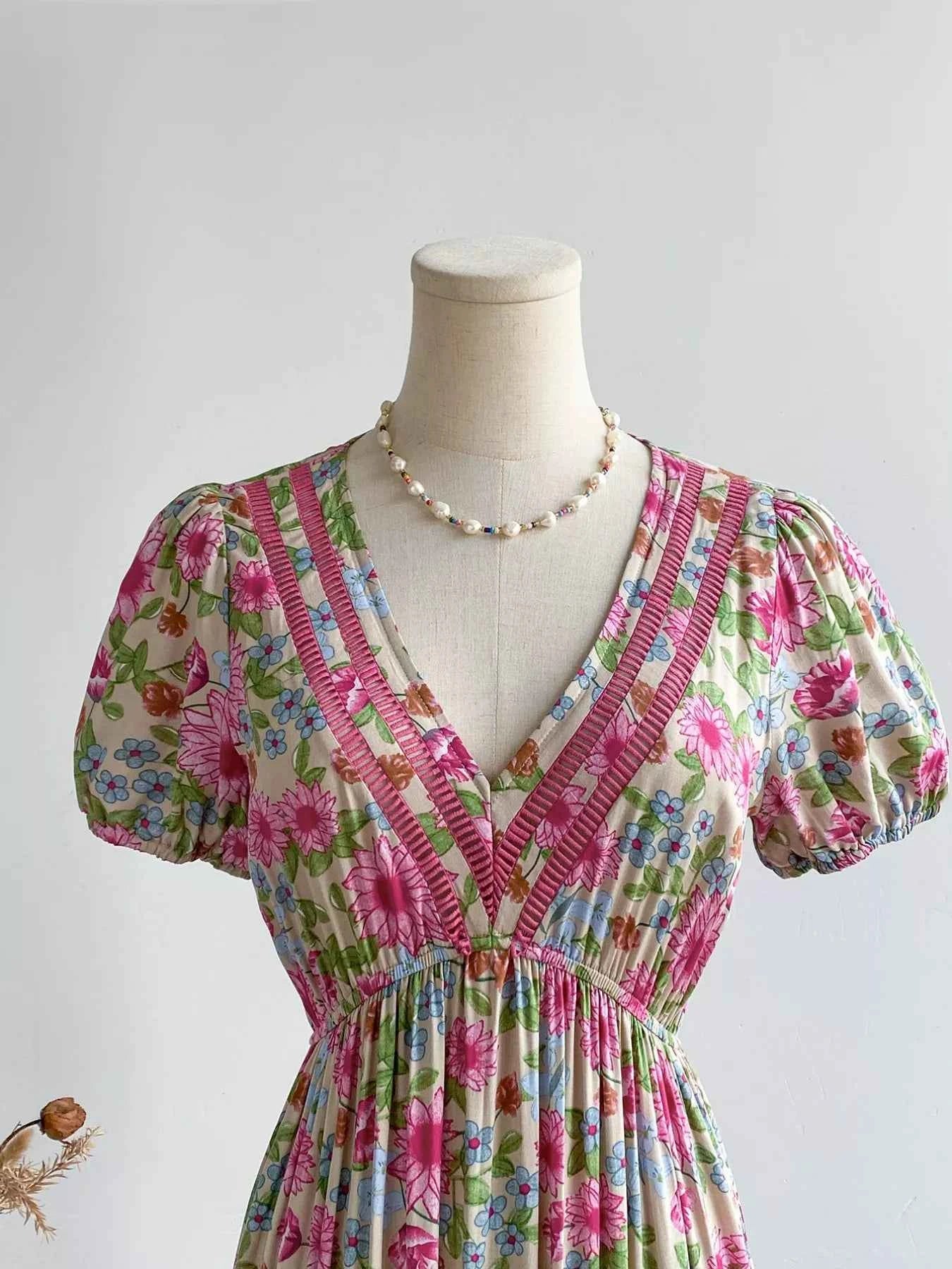 Floral Print V-Neck Puff Sleeve Dress