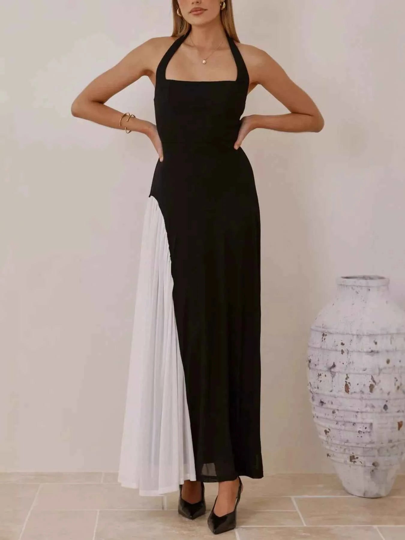 Contrast Halter Neck Maxi Dress
