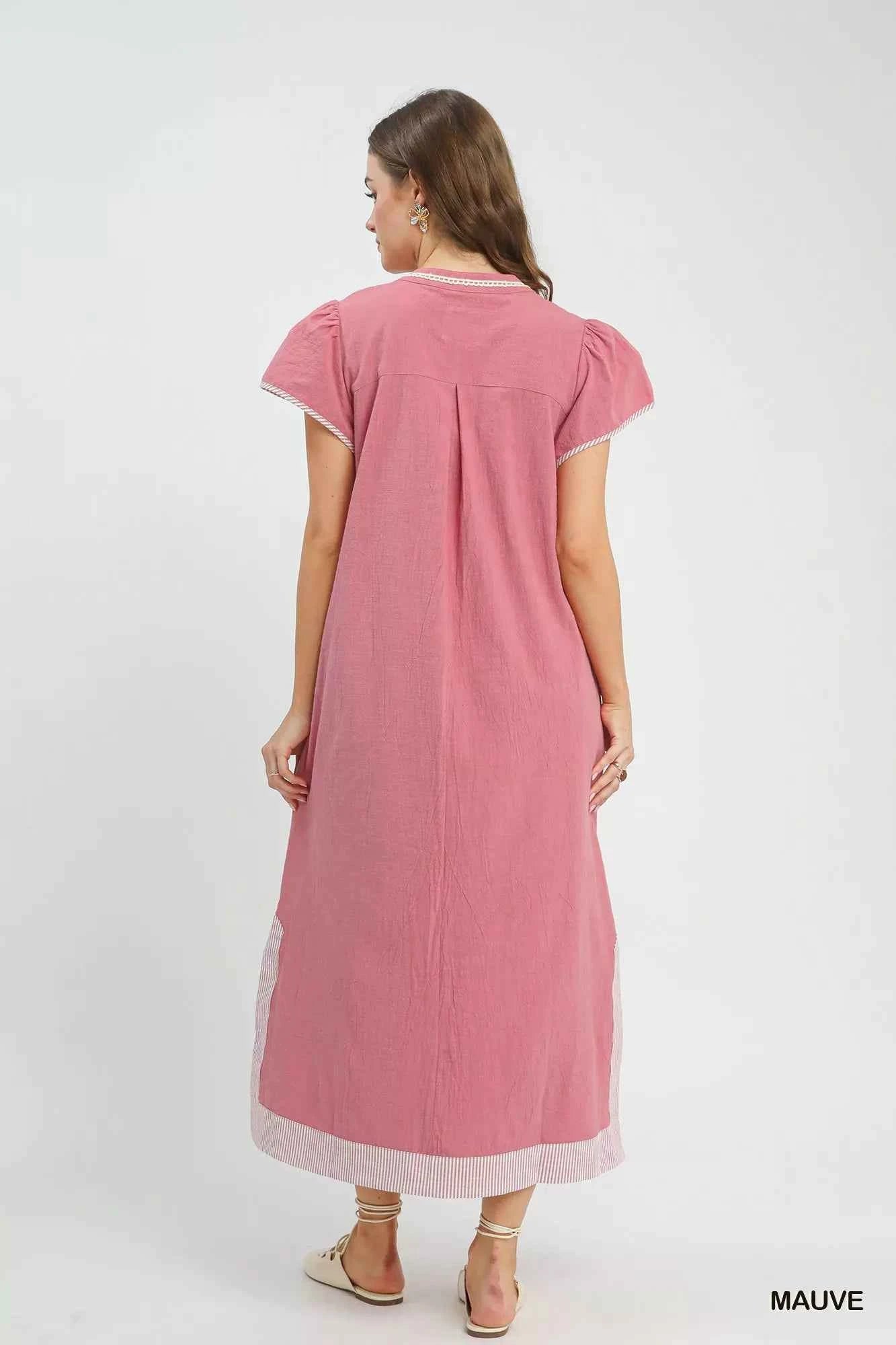 Umgee Embroidered Floral Short Sleeve Midi Dress with Contrast Trim
