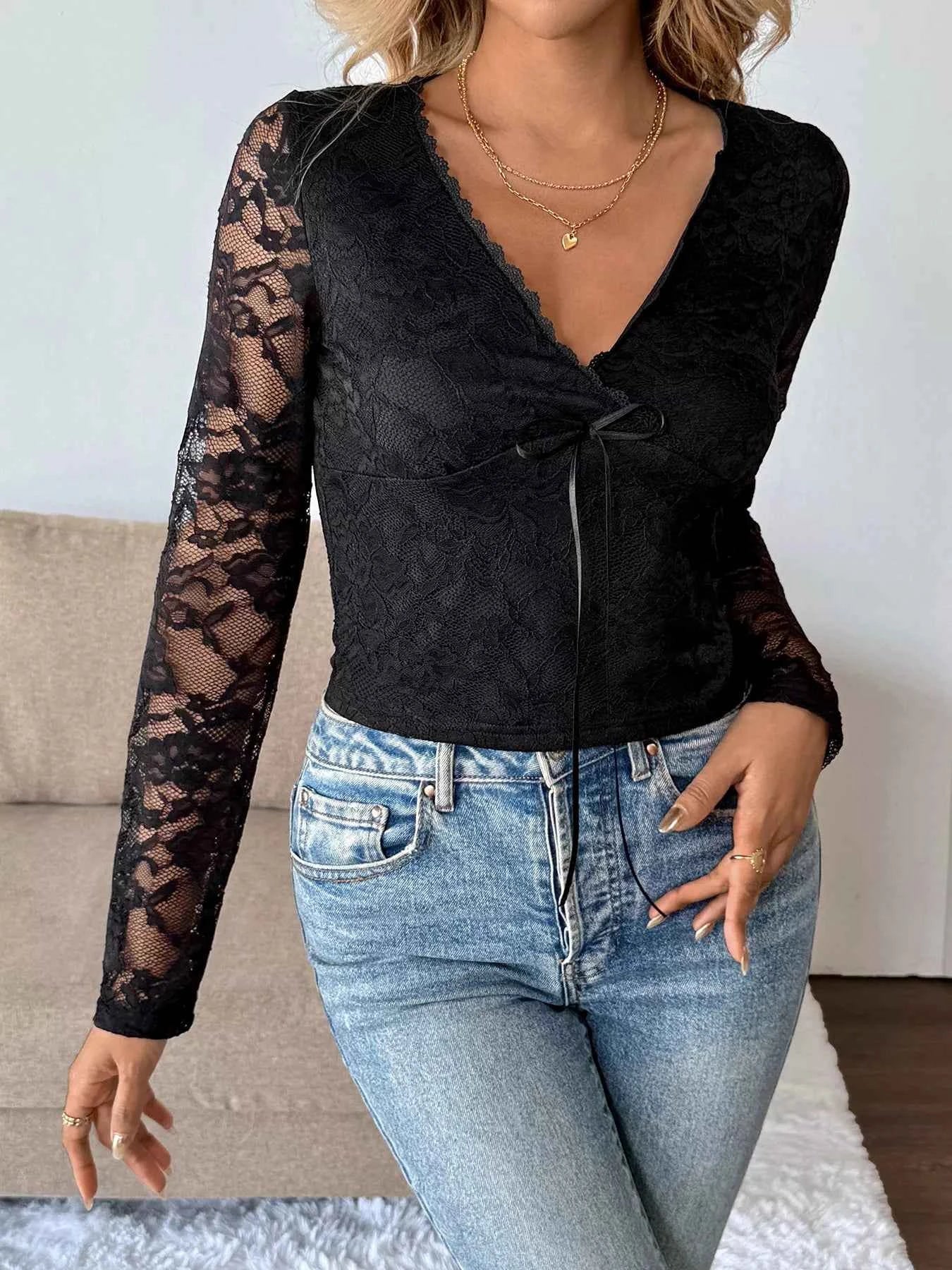 Long Sleeve Floral Lace Mesh Cropped Top
