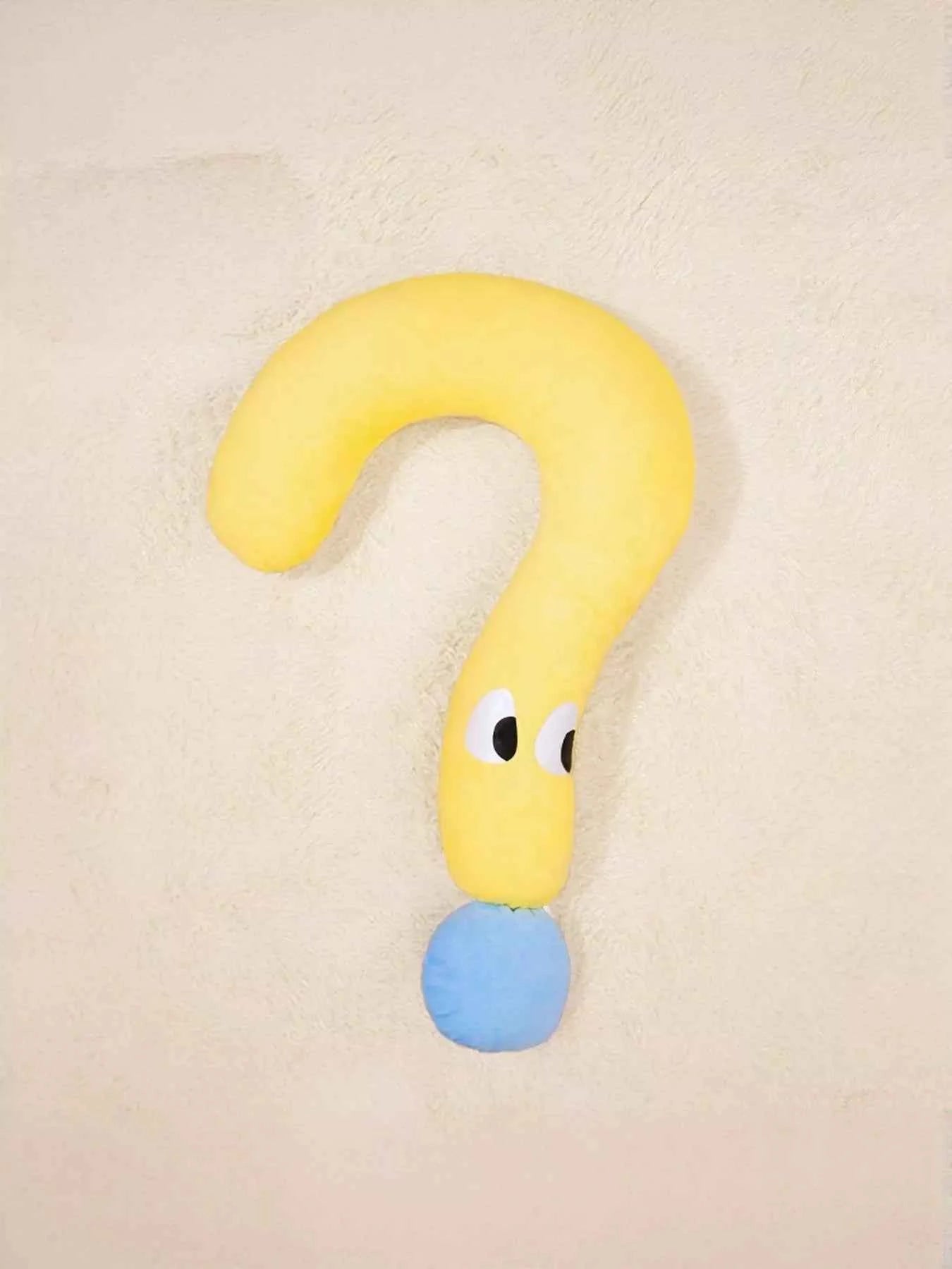 Question Mark Shaped Plush Pet Bed