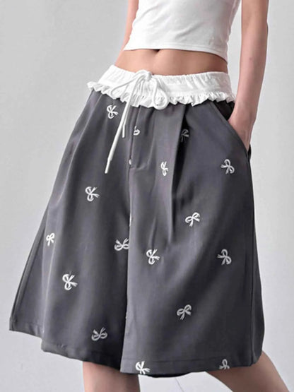 Bow Print Wide Leg Shorts with Contrast Ruffle Waistband