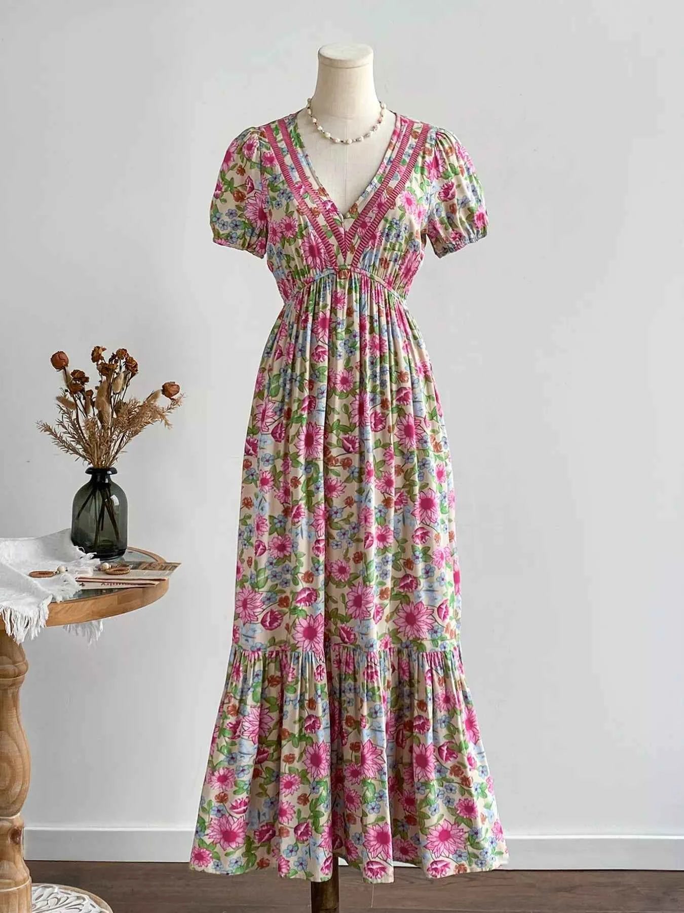 Floral Print V-Neck Puff Sleeve Dress