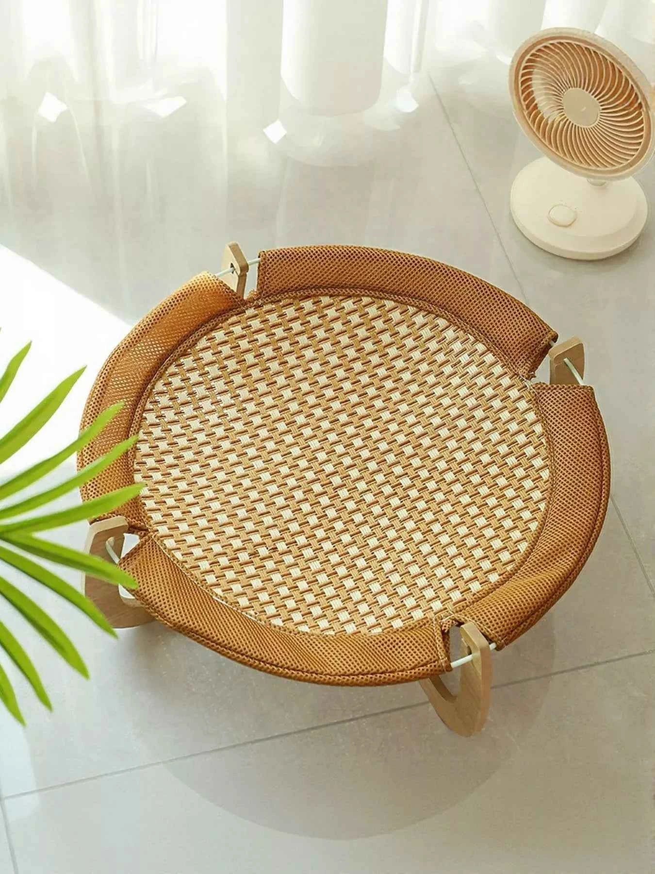 Round Woven Elevated Pet Bed