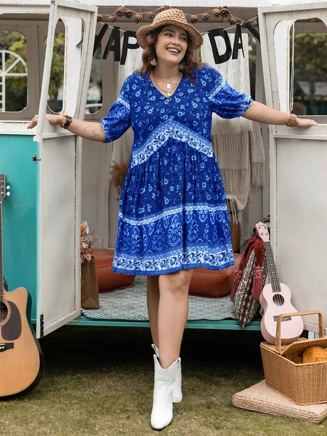 Plus Size Floral V-Neck Mini Dress