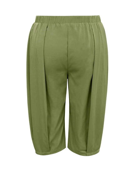Plus Size Wide Leg Pleated Detail Cropped Pants