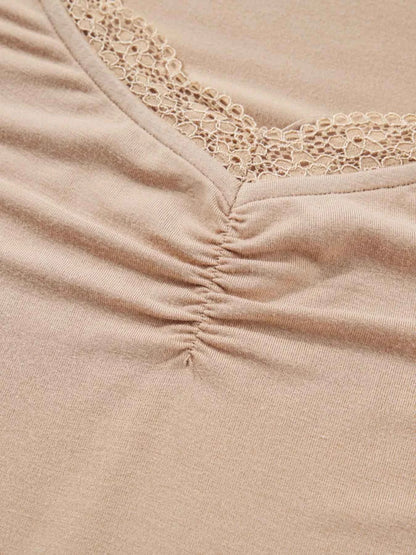 Lace-Trimmed Ruched Detail Long Sleeve T-Shirt
