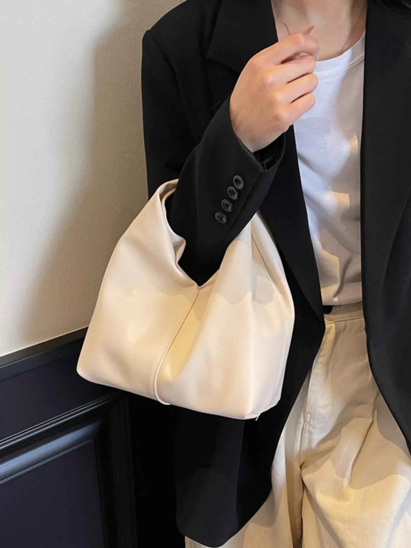 Knot Handle Leather Handbag