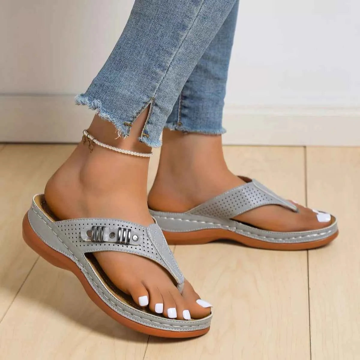 Toe Post Wedge Sandals