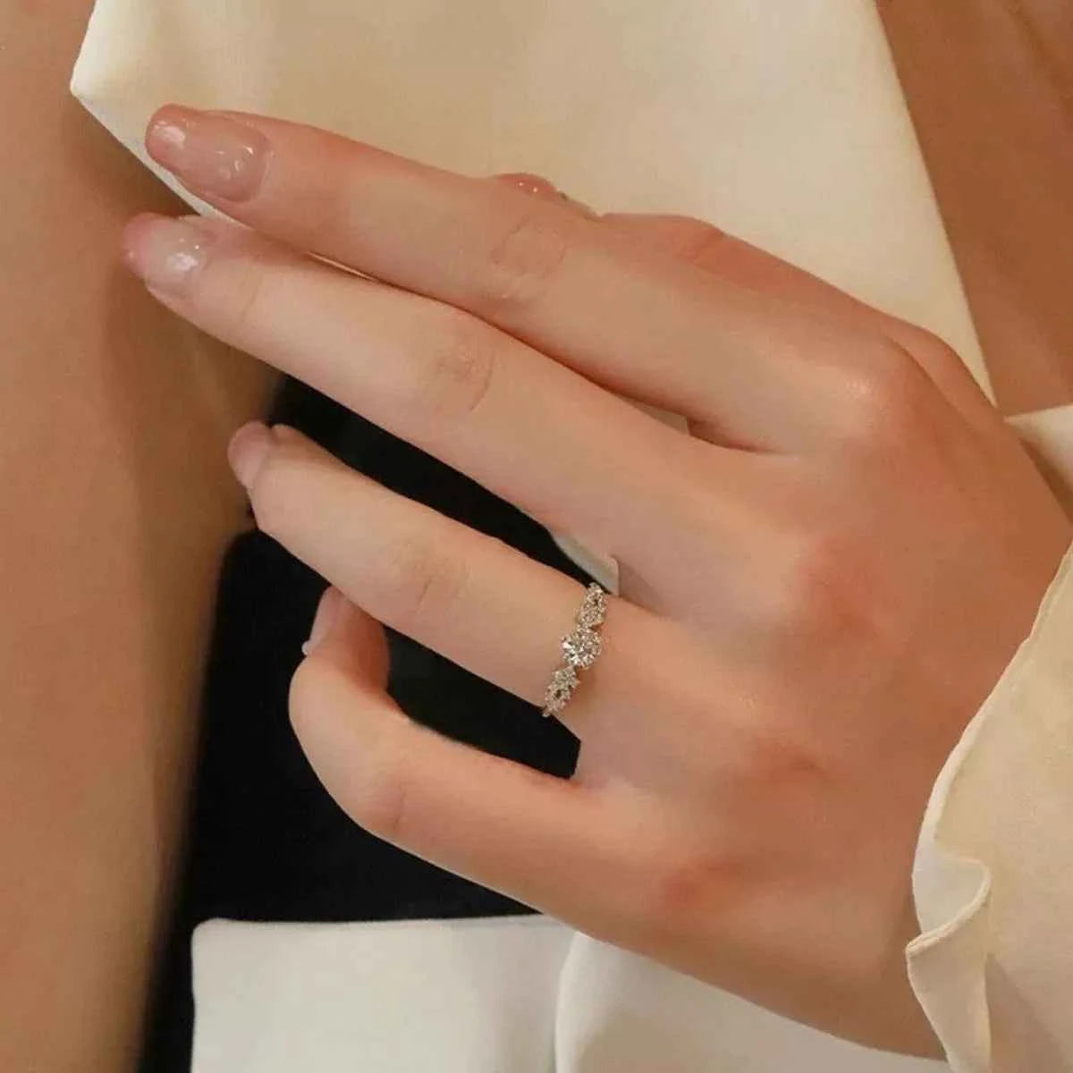 1 Carat 925 Sterling Silver Moissanite Ring