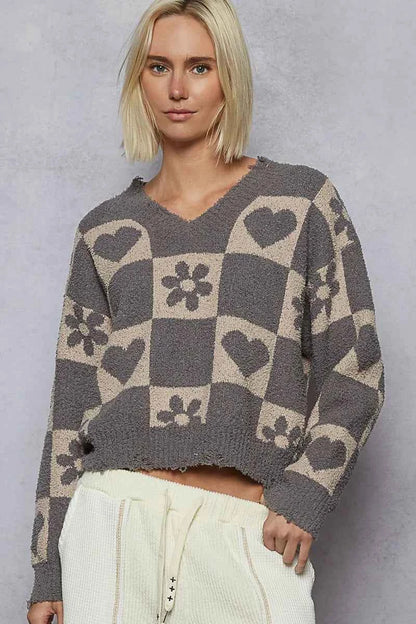 POL V-Neck Heart Pattern Checkered Sweater