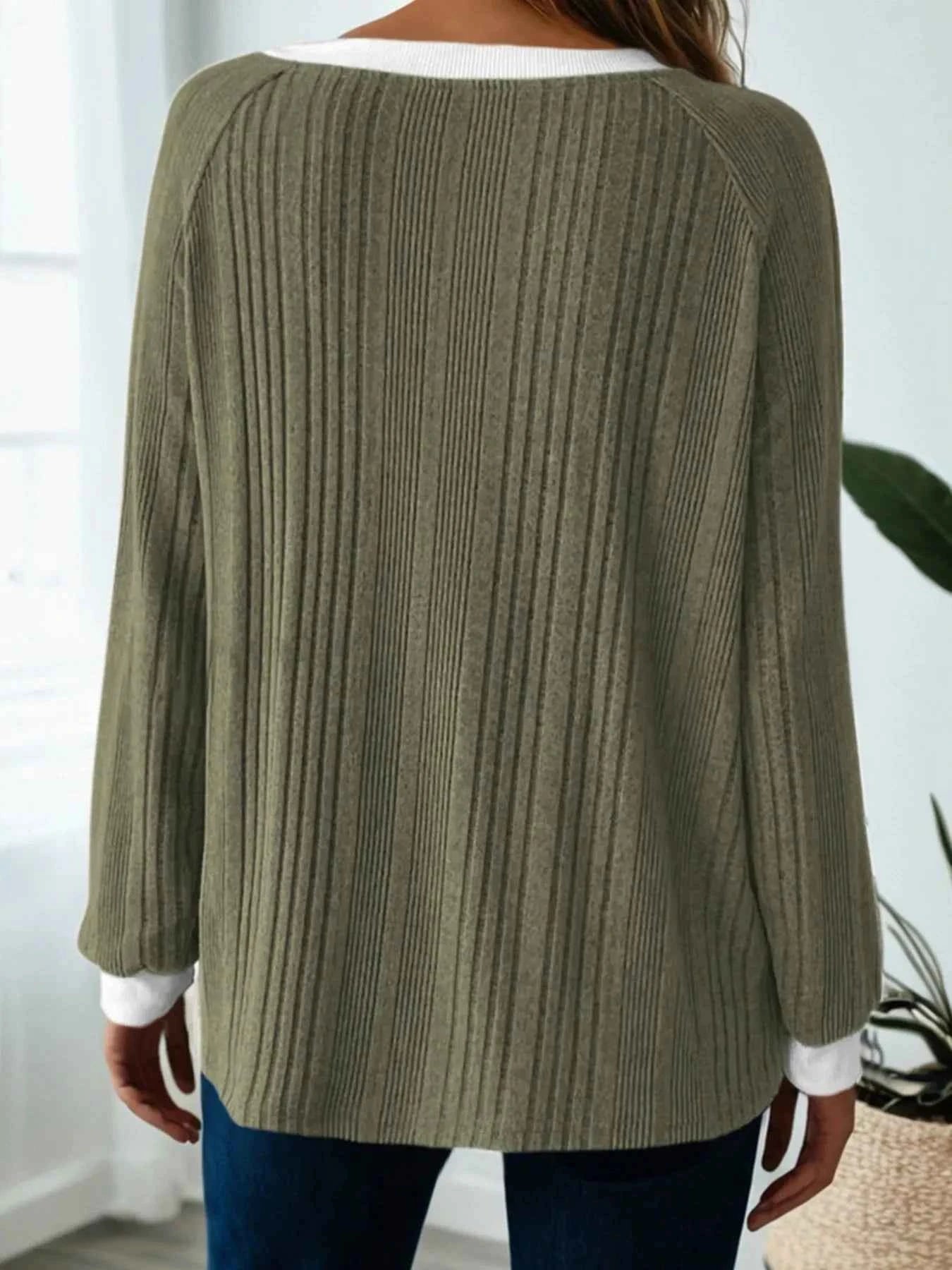 Ribbed Contrast Cuffed Round Neck Long Sleeve T Shirt