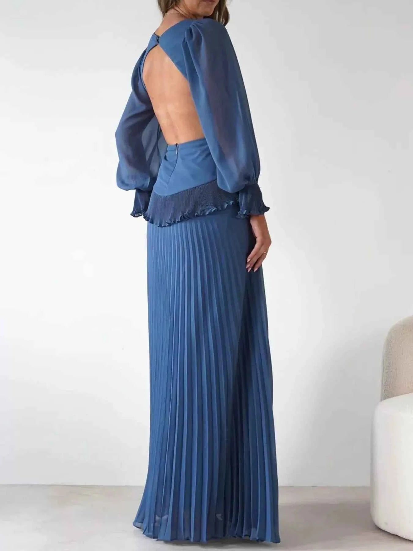 Backless Pleated Long Sleeve Maxi Dress