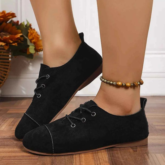 Round Toe Lace Up Sneaker