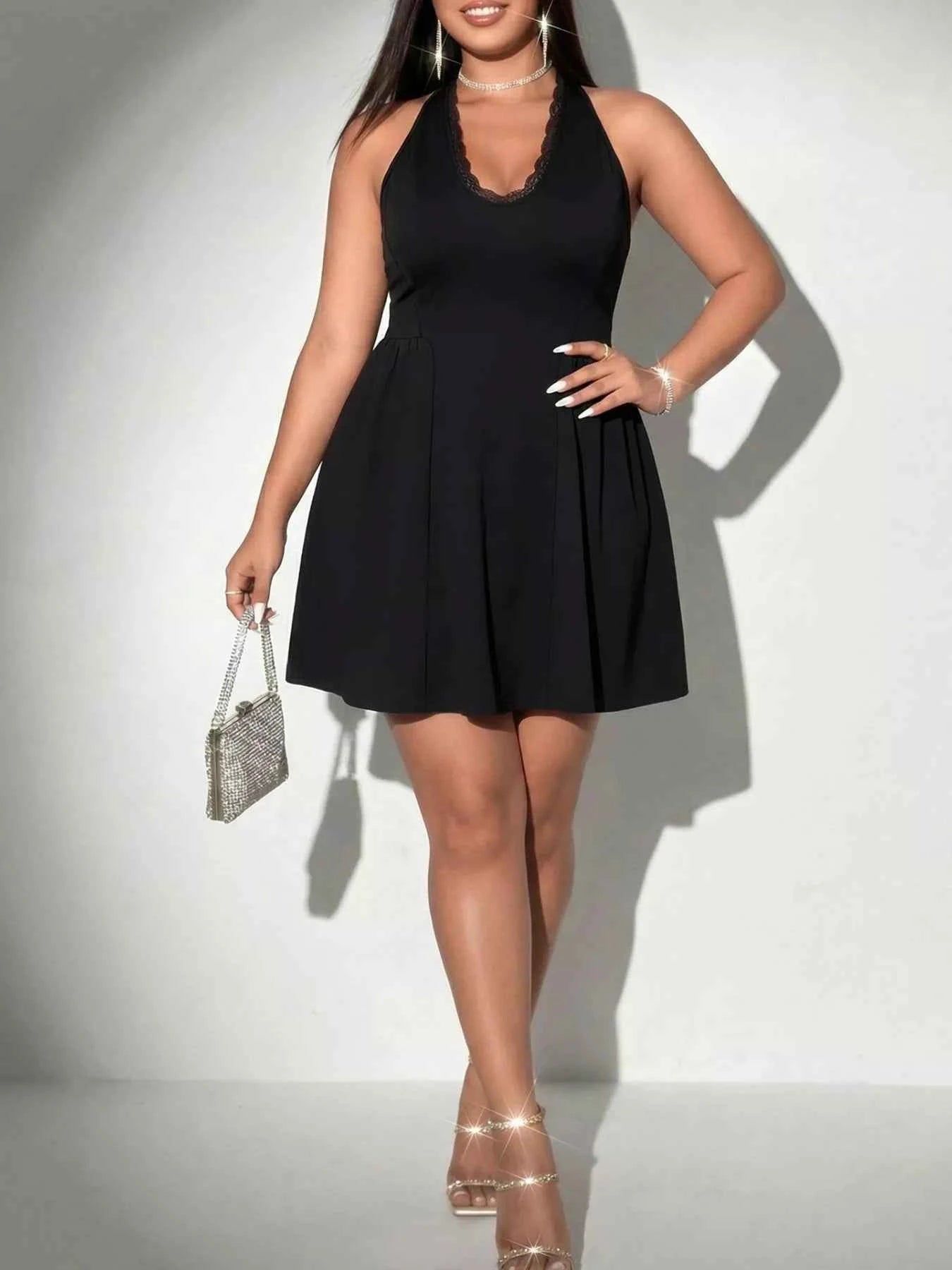 Plus Size Lace Trim Halter Neck A-Line Dress