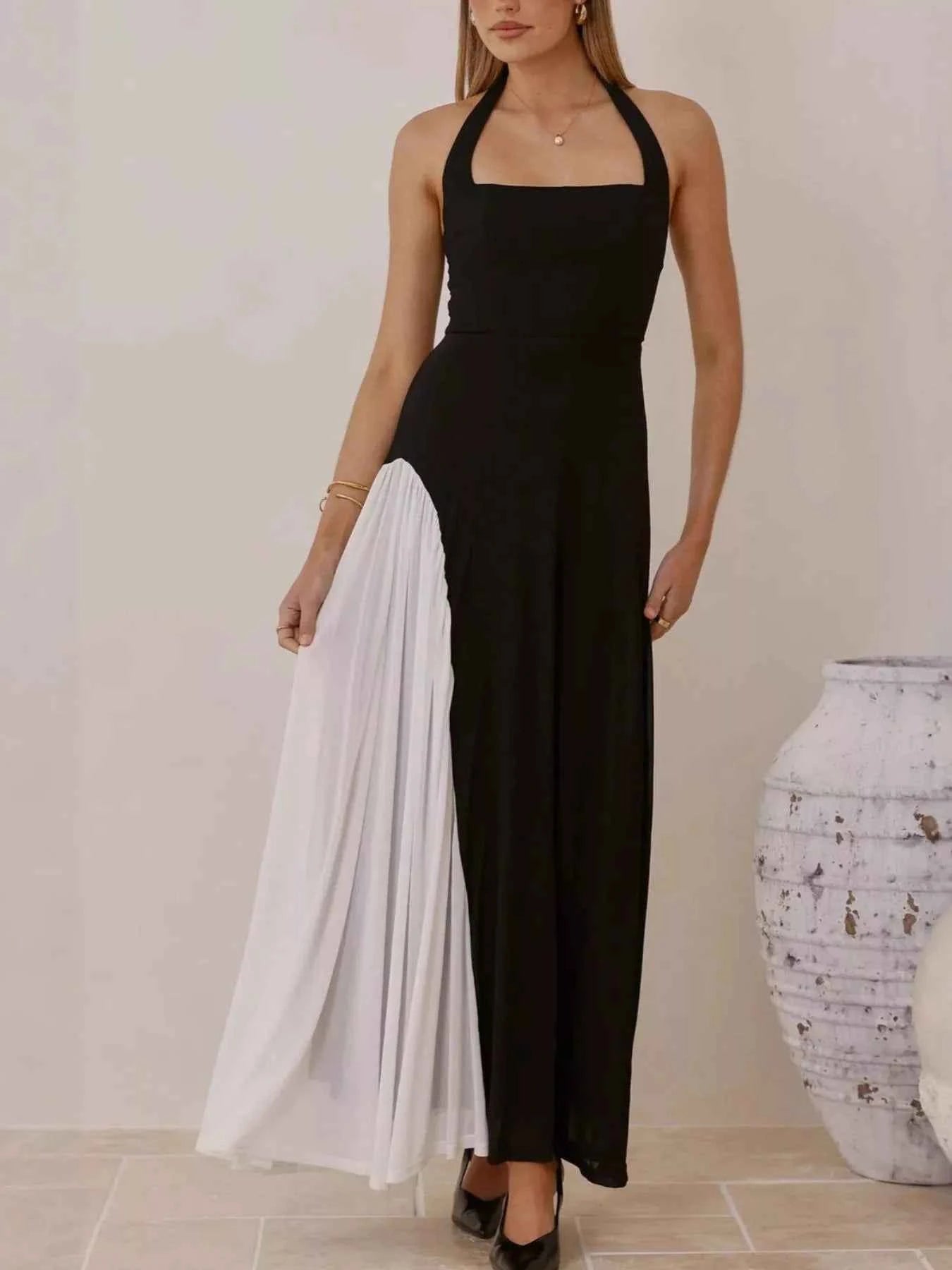 Contrast Halter Neck Maxi Dress