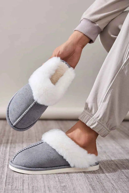 Faux Fur Round Toe Slippers