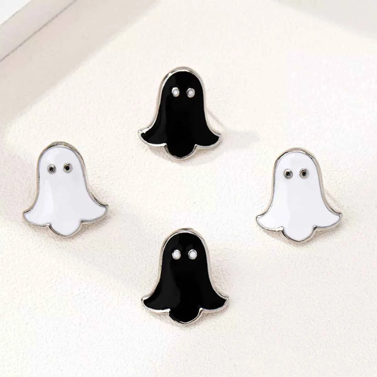 2 Pair Halloween Ghost Stud Earrings