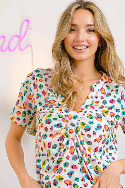 BiBi Multi Color Leopard Jersey Shirred V Neck Top