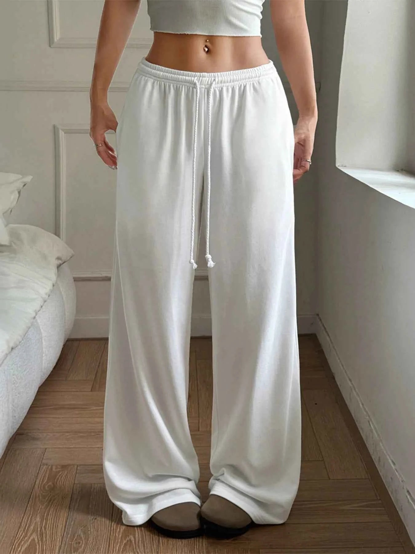 Relaxed Wide Leg Drawstring Pants