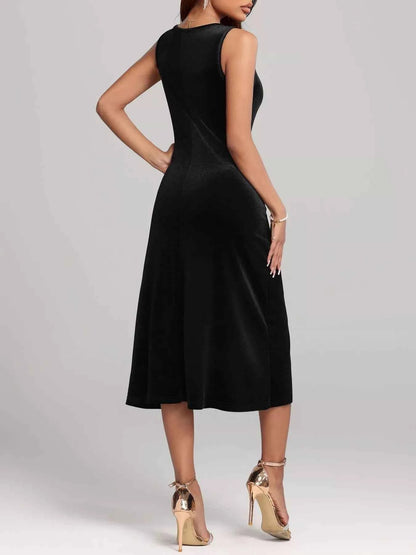 Round Neck Sleeveless Velvet A-Line Midi Dress