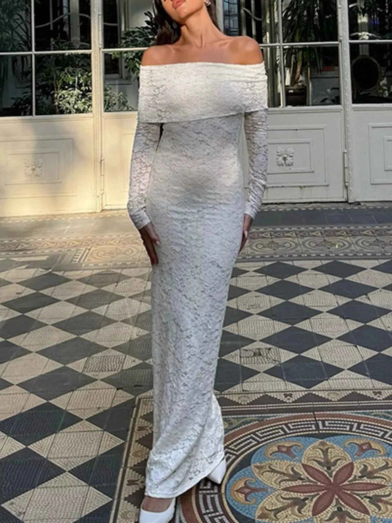 Elegant Off-Shoulder Lace Maxi Bodycon Dress