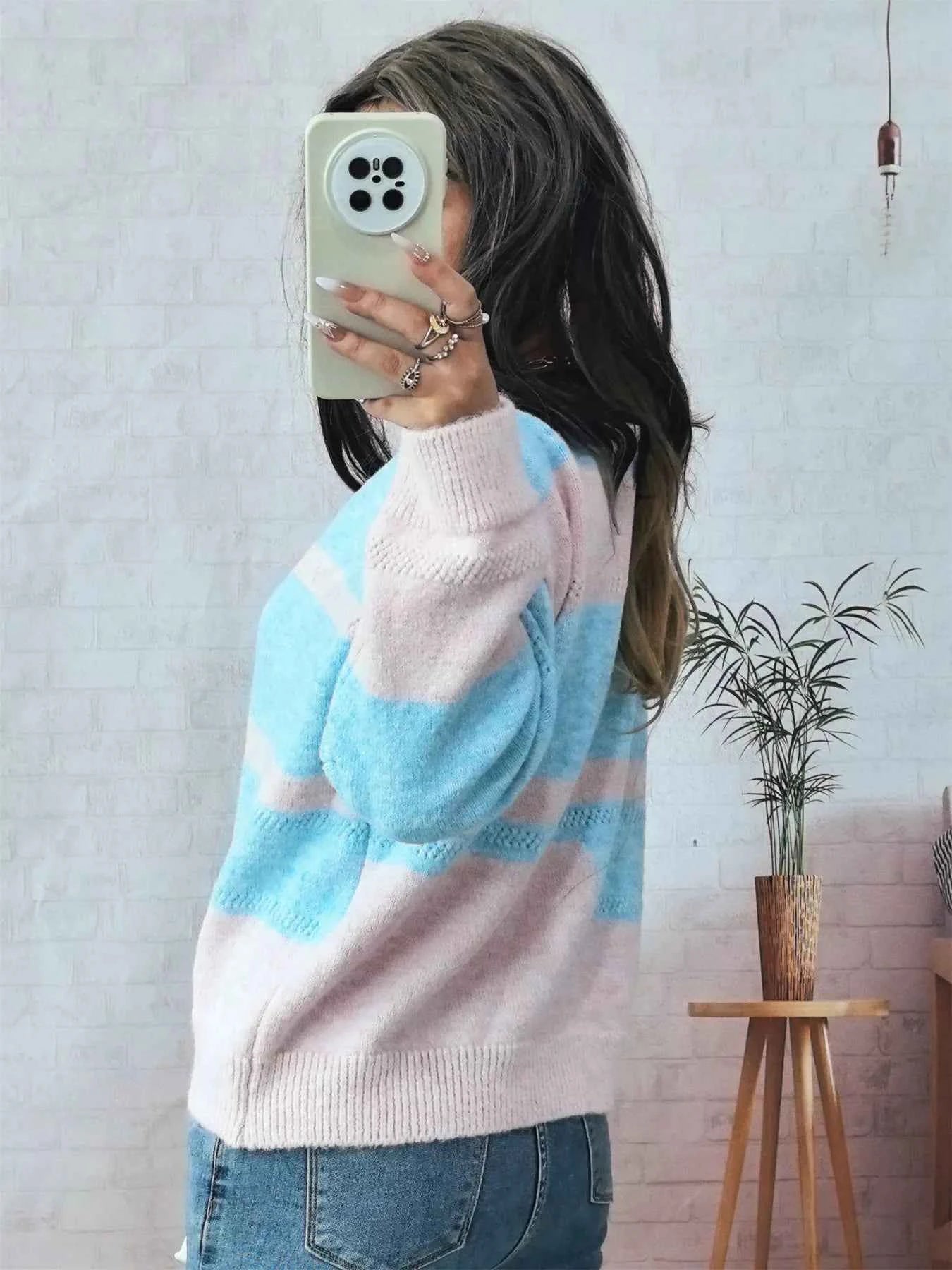 Color Block Round Neck Sweater
