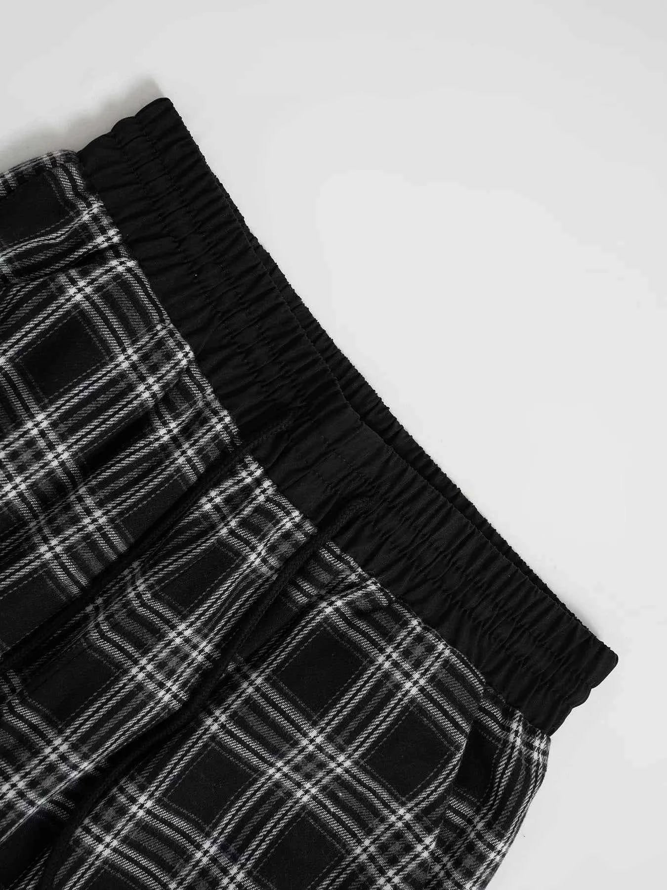 Relaxed Fit Plaid Pants