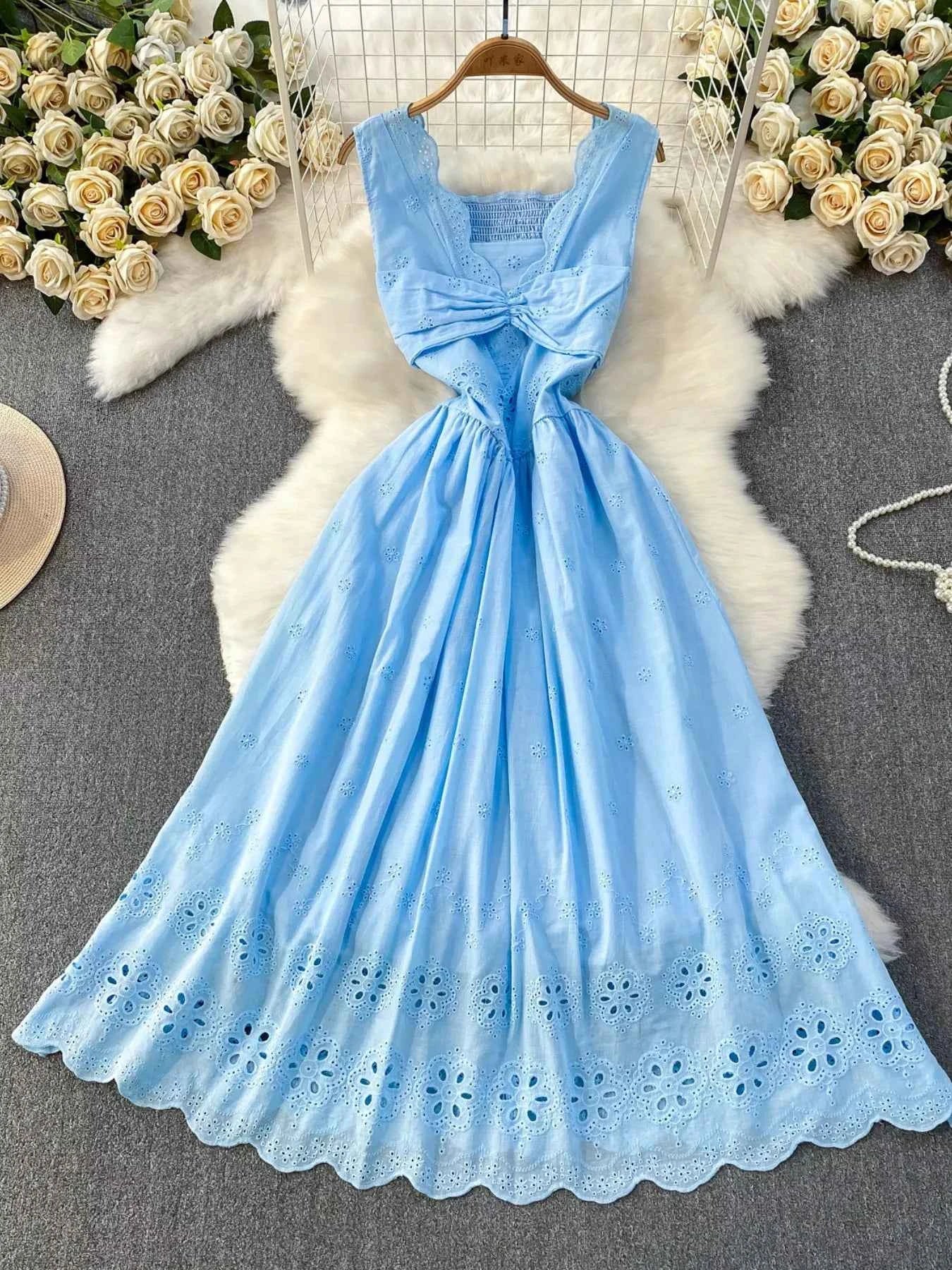 Lace Detail Sleeveless Dress