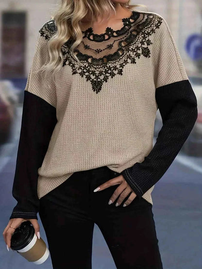Lace Detail Color Block Long Sleeve T-Shirt