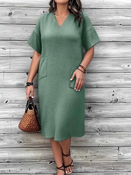 Plus Size V-Neck Half Sleeve Dress