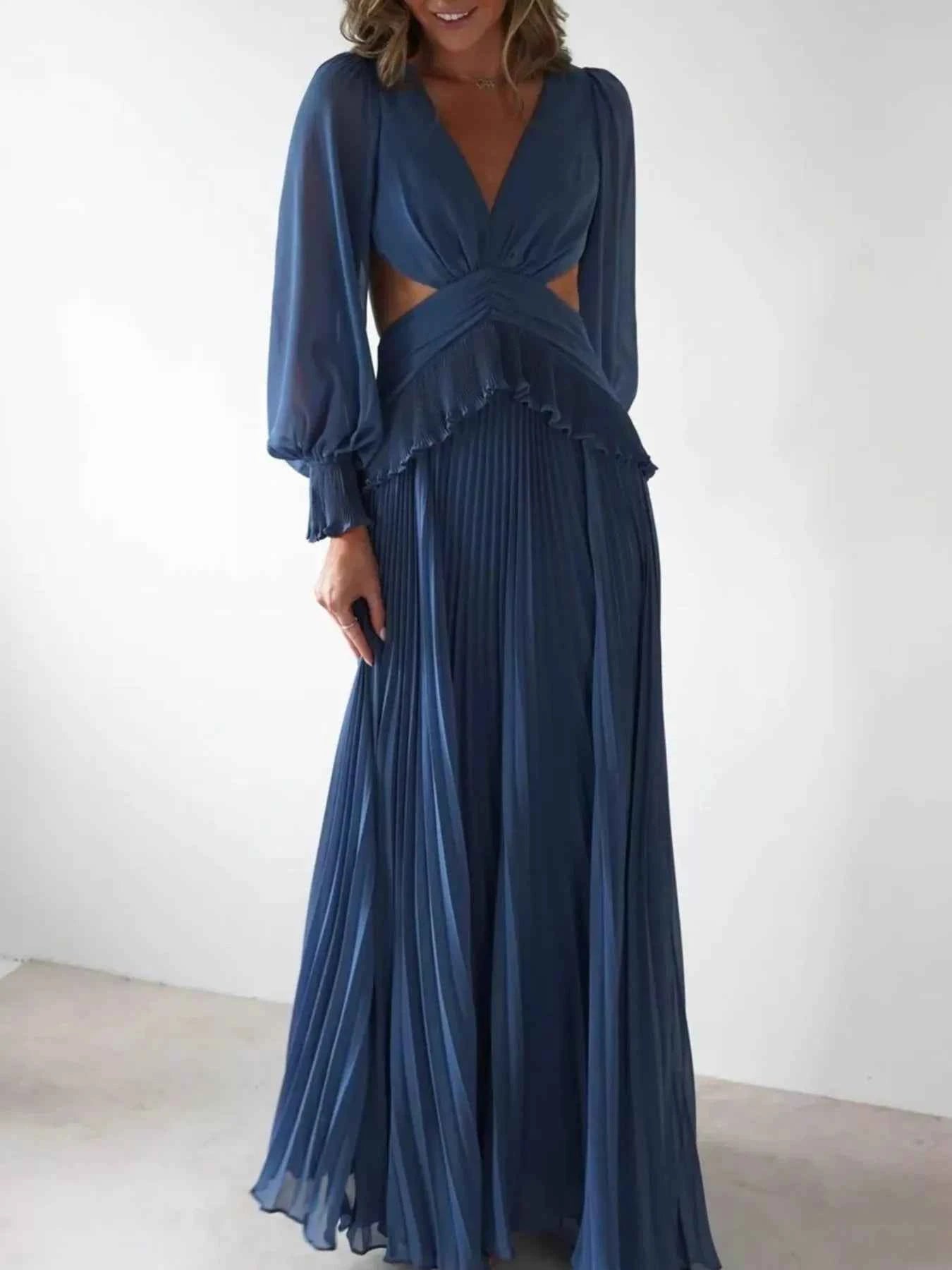 Backless Pleated Long Sleeve Maxi Dress
