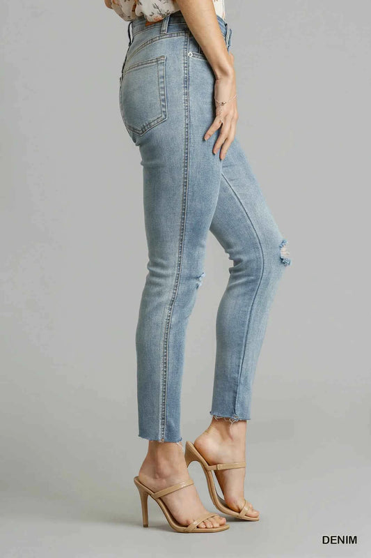 Umgee 5-Pockets Distressed Detail Stretch Denim Skinny Jeans with Unfinished Hem