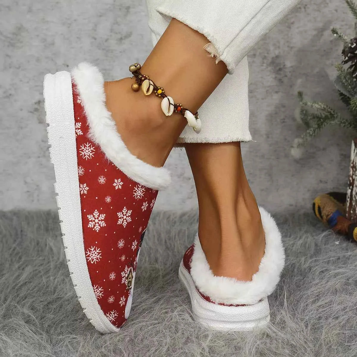 Christmas Snowman Plush Lined Slippers
